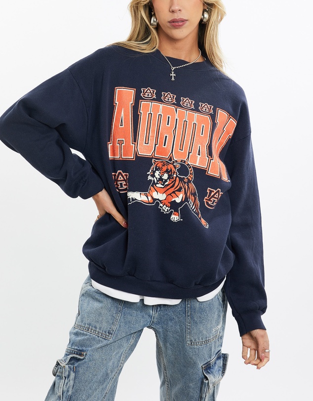 Vintage by The Real Deal - Pre Loved - Vintage 90s NCAA Auburn Tigers Sweatshirt