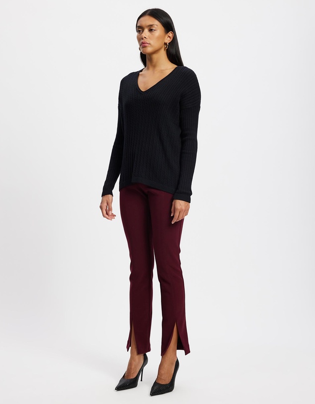 Lindsay Nicholas New York - V-Neck Cable Sweater
