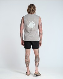 Vacancy Co - Byron Tank