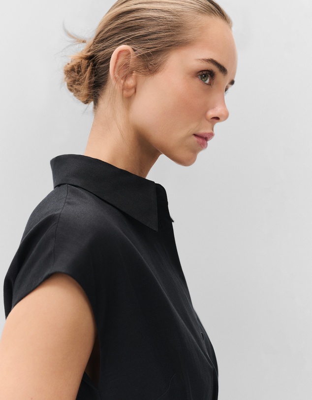 UNISON - Collared Midi Dress