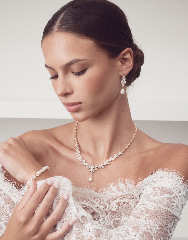 The White Collection - Courtney Pearl - Classic Gold Pearl Bridal Necklace