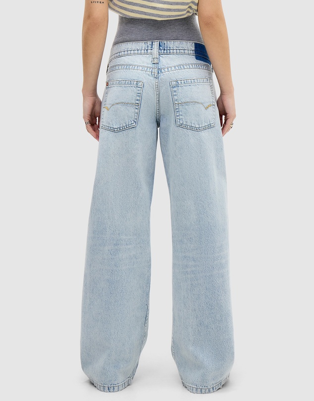 BDG By Urban Outfitters - Kayla Lowrider Bleach Jeans