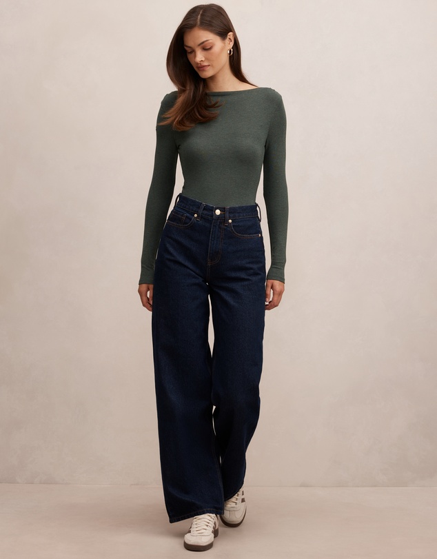 Forever New - Jasmine Straight Neck Top