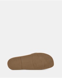 Hush Puppies - Juicy