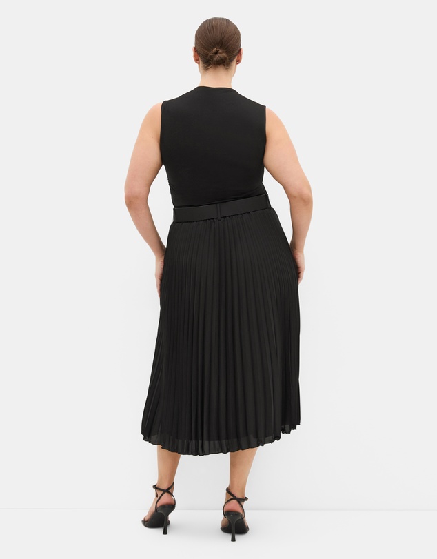 City Chic - Plus size Petra Pleat Midi Skirt - black