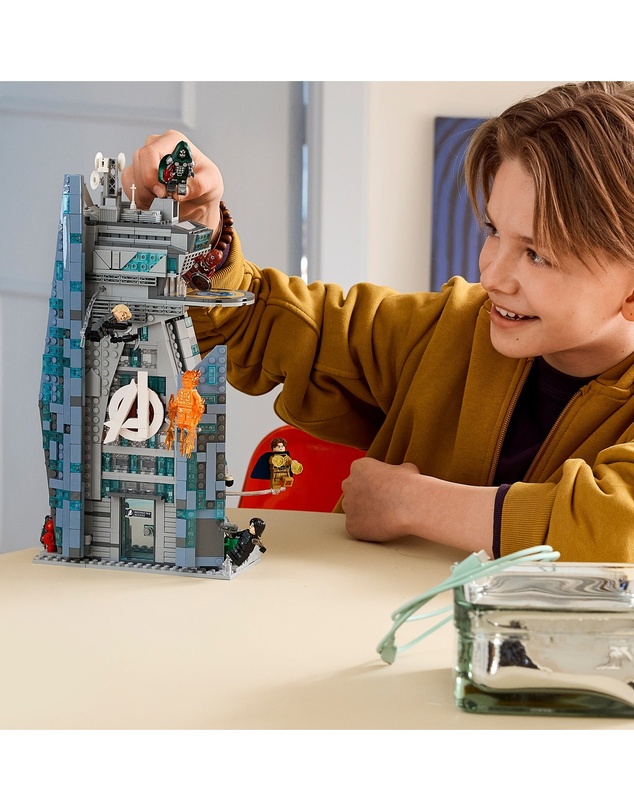 LEGO - 76352 Avengers Doomsday New Avengers Tower
