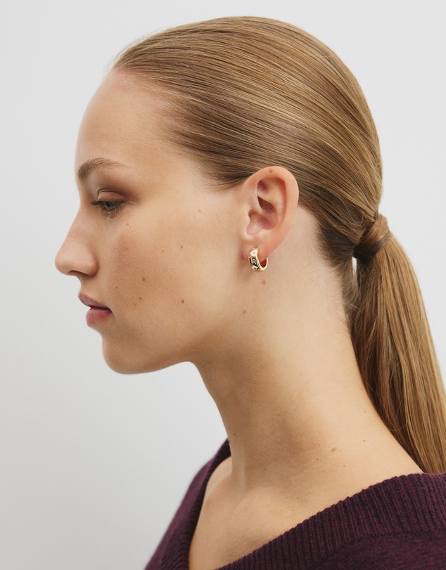 Country Road - Mara Crystal Hoop Earring