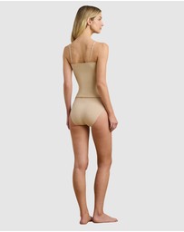 Lauren by Ralph Lauren - Luxe Smoothing Slim Fit Adjustable Strap Camisole