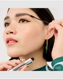 Benefit Cosmetics - Precisely Set