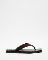 Dazie - Claudia Thongs