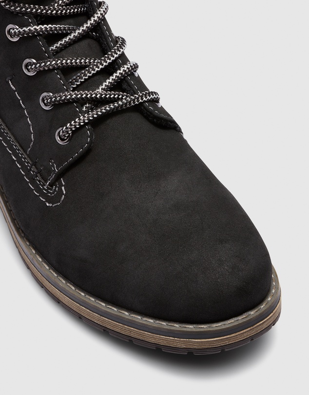 Uncut - Thatcher Boots