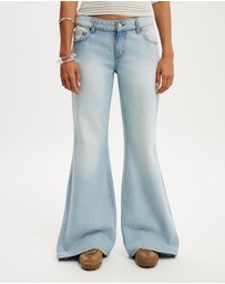 Cotton On - Low Relaxed Flare Jean