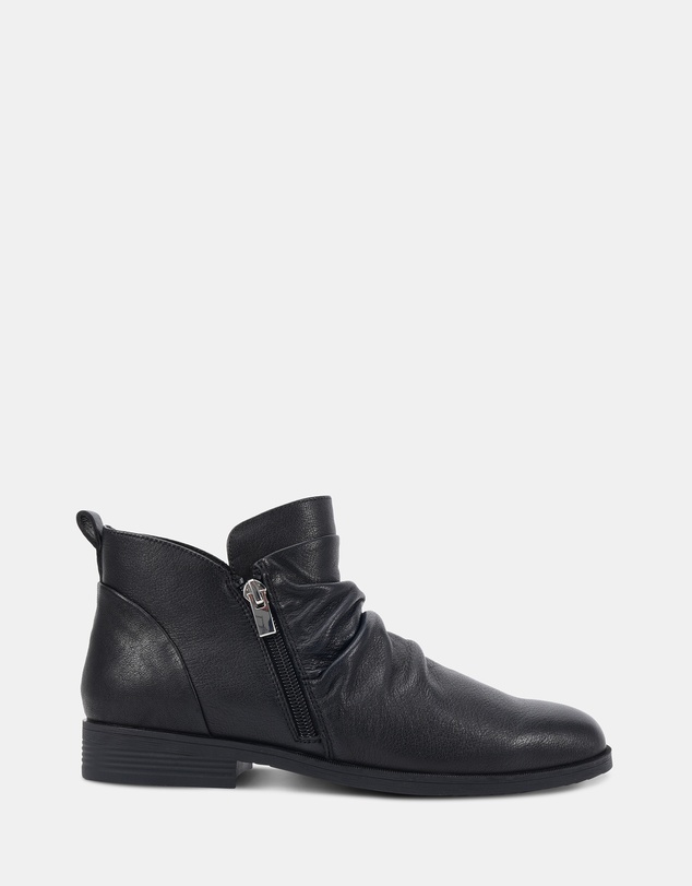 Clarks - Margot Black