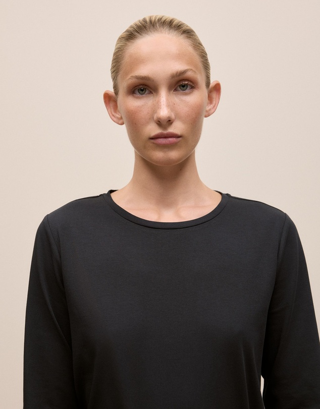 Trenery - Cotton Long Sleeve Crew T-shirt in Black