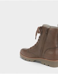 Vionic - Lani Lace-Up Boot - Greige