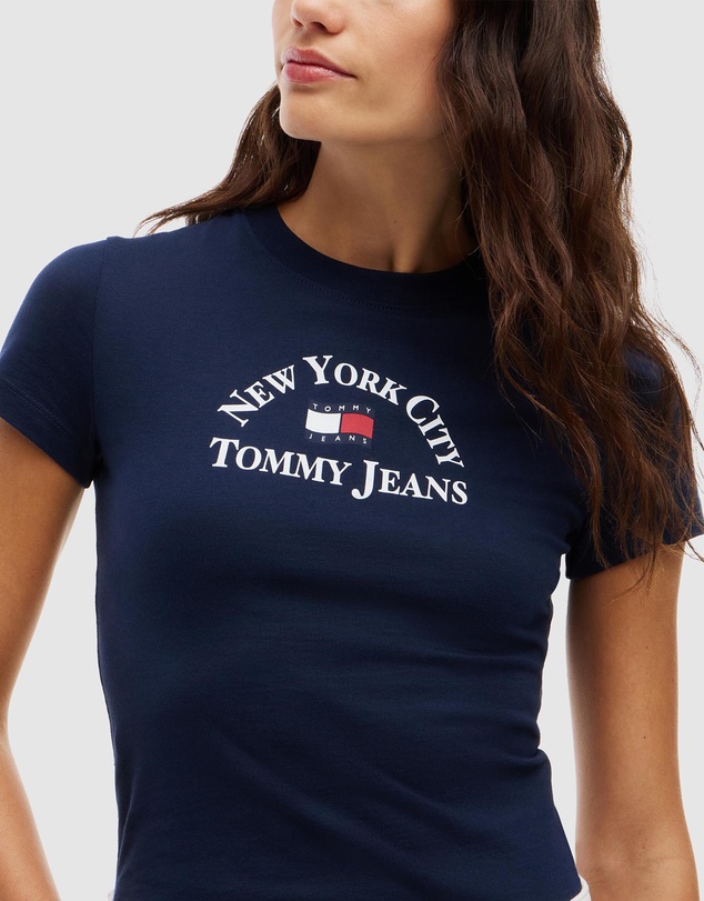 Tommy Jeans - Slim Arch Wavy Flag Tee