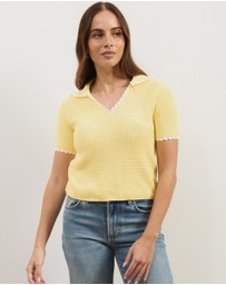 Atmos&Here - Issa Short Sleeve V-Neck Knit Polo with Contrast Trim