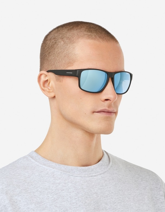 Hawkers Co - HAWKERS - Black Blue Chrome Faster Raw Sunglasses for Men and Women UV400