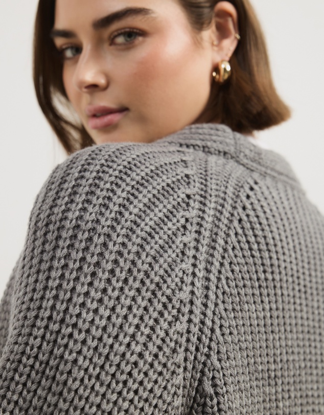 Atmos&Here Curvy - Reese Chunky Knit Wrap Cardigan