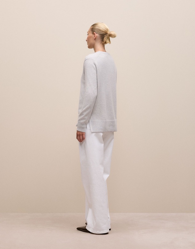 Trenery - Cashmere Relaxed V-neck in Grey Melange