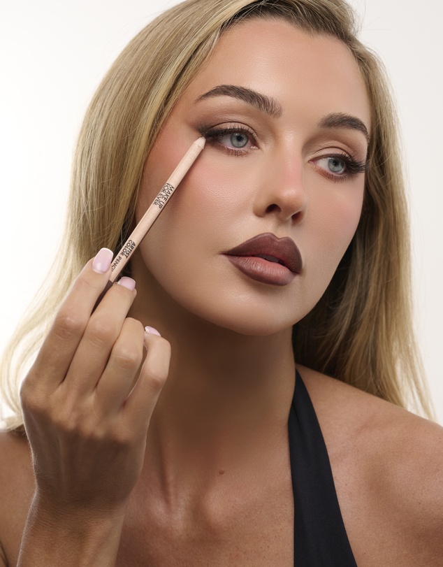 MAKE UP FOR EVER - EXCLUSIVE THE ICONIC x Sammy Robinson: The Lip Line Up