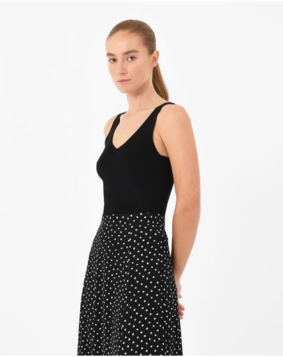 Forcast - Shiloh V-Neck Top