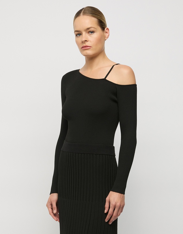 FRIEND of AUDREY - Vlada Asymmetric Knit Top
