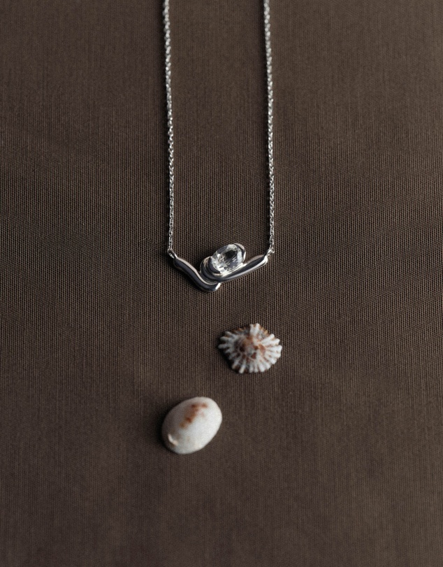 Kirstin Ash - Vessel Necklace