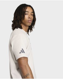 adidas Performance - AUDI REVOLUT F1 TEAM DNA GRAPHIC TEE Mens