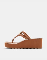 ALDO - Albobrenna T-Strap Wedge Sandals