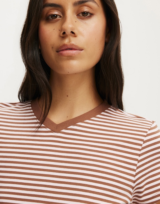 Cotton On - 90S Baby V Neck Tee