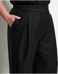 Commonry - Amy Pant