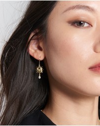 Karen Walker - Sun & Moon Earrings with 2 x 5mm Teardrop Freshwater Pearls