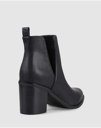 Verali - Santana Cut Out Ankle Boots