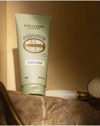 L'Occitane - Almond Whipped Shower Cream