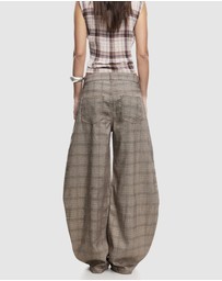 Lioness - Horseshoe Pants