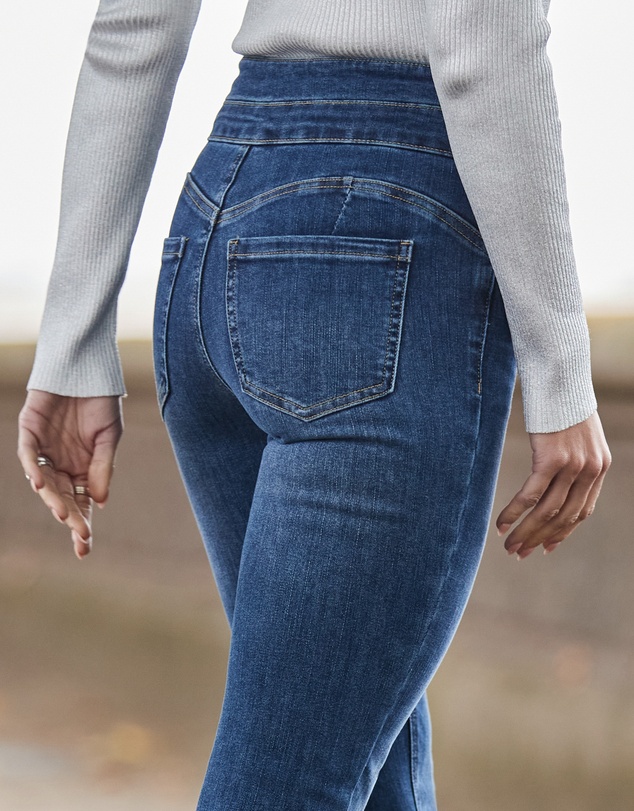 Sosandar - Contour Waist Slim Leg Jeans