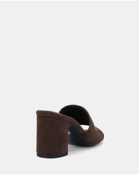 Novo - Nicole Mules