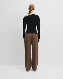 Country Road - One Shoulder Long Sleeve Top
