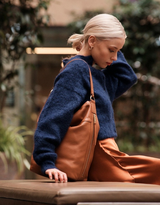 Kinnon - Ginni Tote Bag