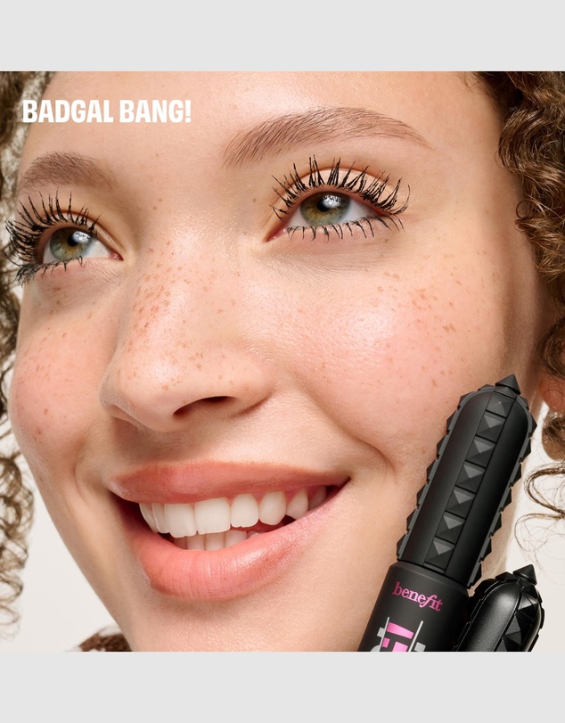 Benefit Cosmetics - Beneville Beauty Salon Set