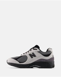 New Balance - U2002R - Unisex