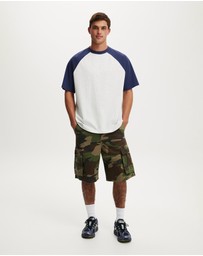 Cotton On - Box Fit T-Shirt