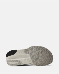New Balance - FuelCell Rebel v5 - Women's