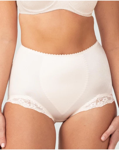 Triumph - Something Else Tum-E-Lace Panty