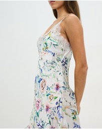 Sainted Sisters - Scarlett Silk Chemise