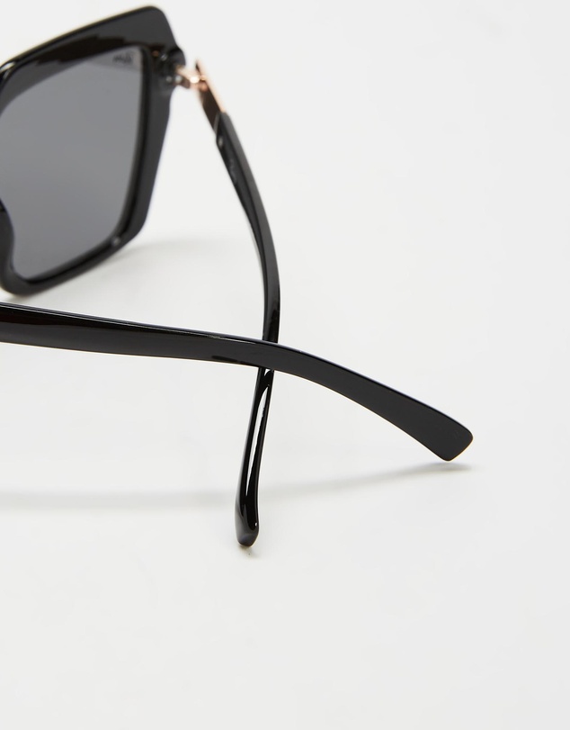Reality Eyewear - Danceteria