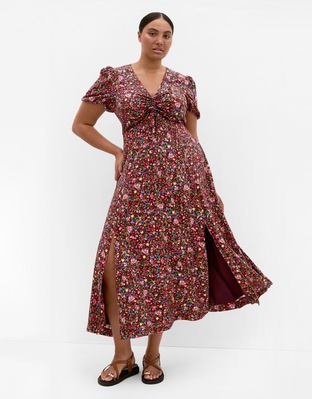 City Chic - Aliya Ditsy Print Maxi Dress