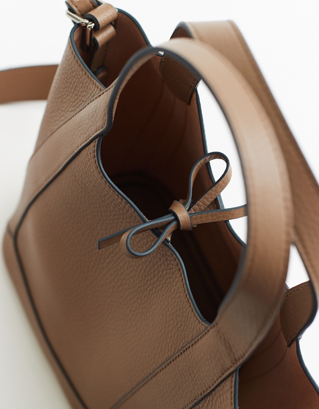 The Horse - Alexie Tote