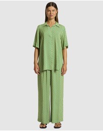 JETS - Mattala Geo Short Sleeve Shirt